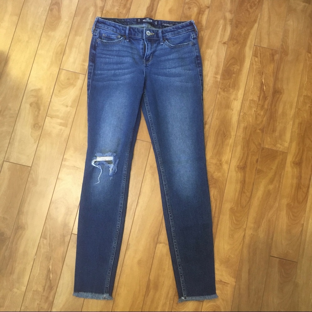 SALE ⚡️3/20⚡️ Hollister low rise super skinny